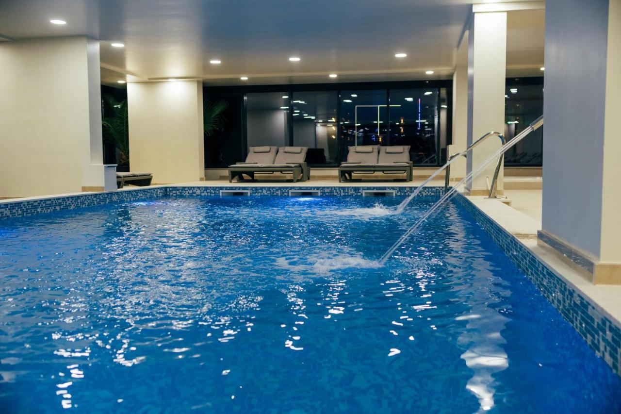 Alezzi Majestic Apartments 115 Năvodari Екстериор снимка